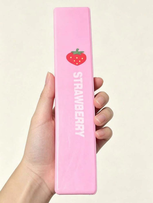 علبة Strawberry مرنة – تُضغط وترجع لشكلها